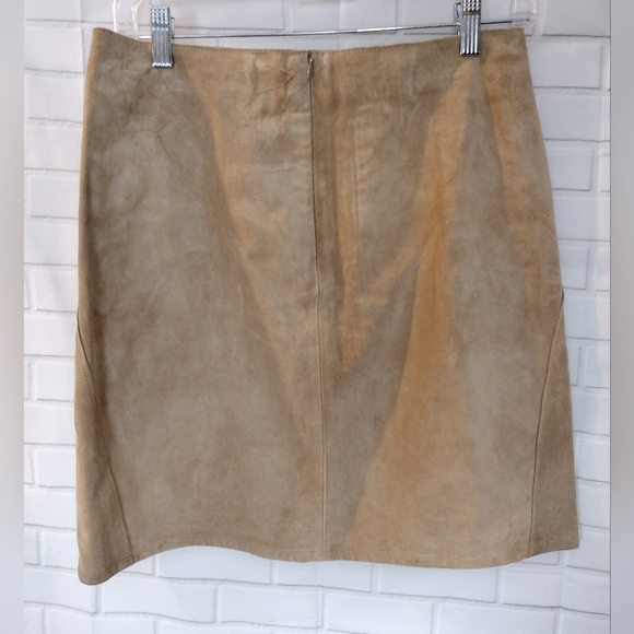 Banana Republic Vegan Suede Leather Skirt - Picture 4 of 14